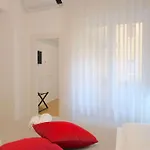 Vr - Regina In The