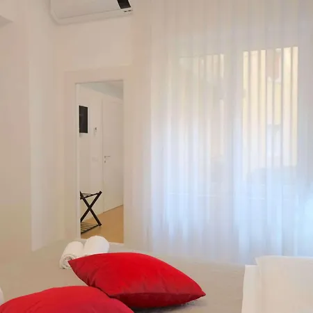 Vr - Regina In The